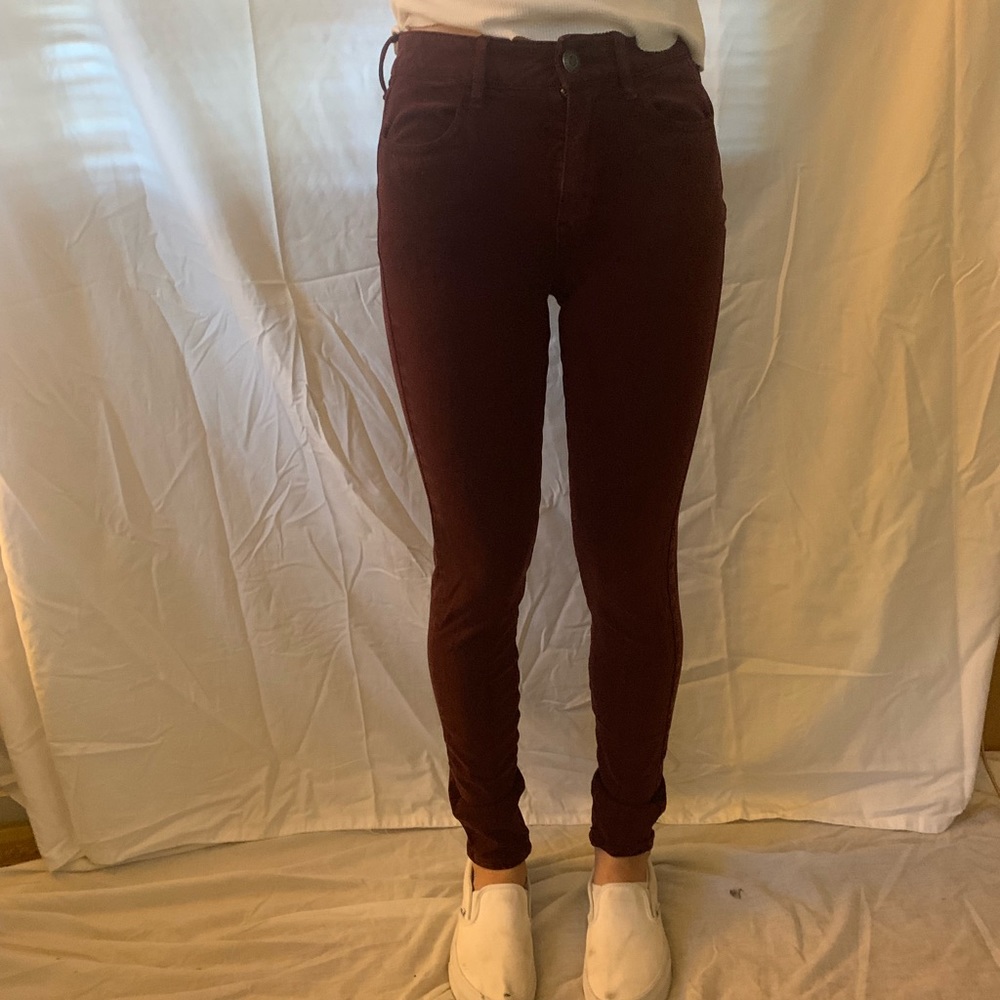 American Eagle Skinny Maroon Pants